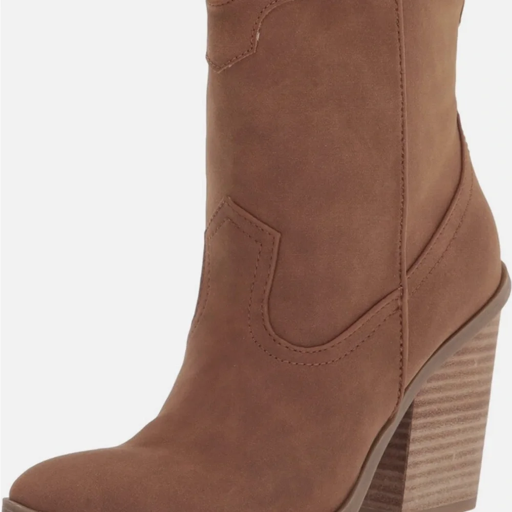 Dolce Vita Tan Ankle Booties - Picture 7 of 7